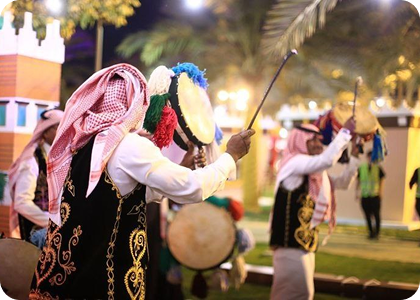 الفرق الشعبيه والفنانين